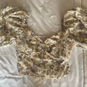 Abercombie Puff Sleeves Top